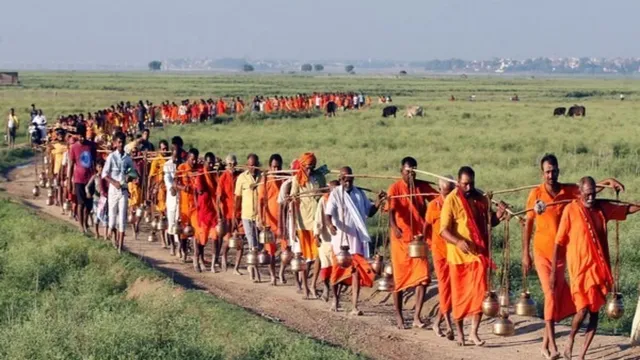 kanwar-yatra-2025-up-boosts-food-and-health-infra-on-route-mandates-stickers-with-vendor-details-and-complaint-qr-code